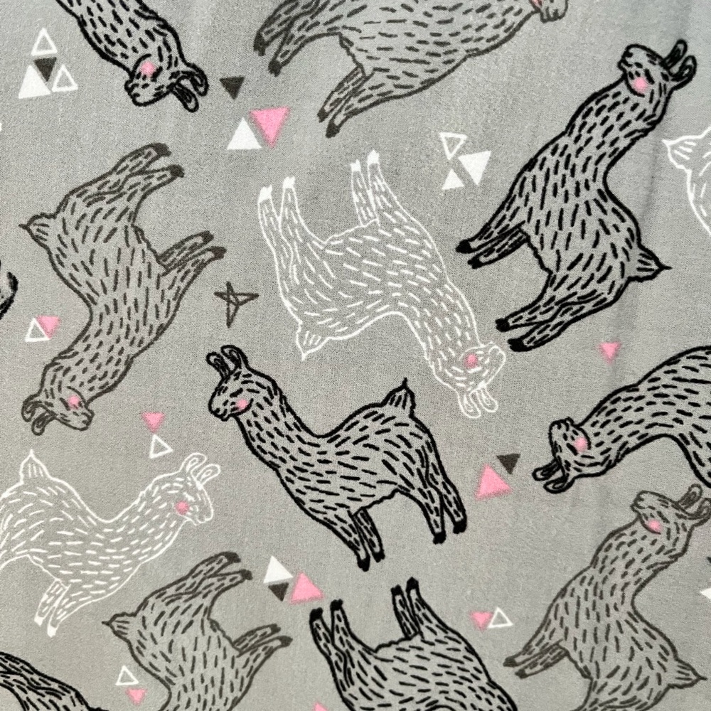 Women’s Gray Llama Print Leggings - Cute Pink Accent